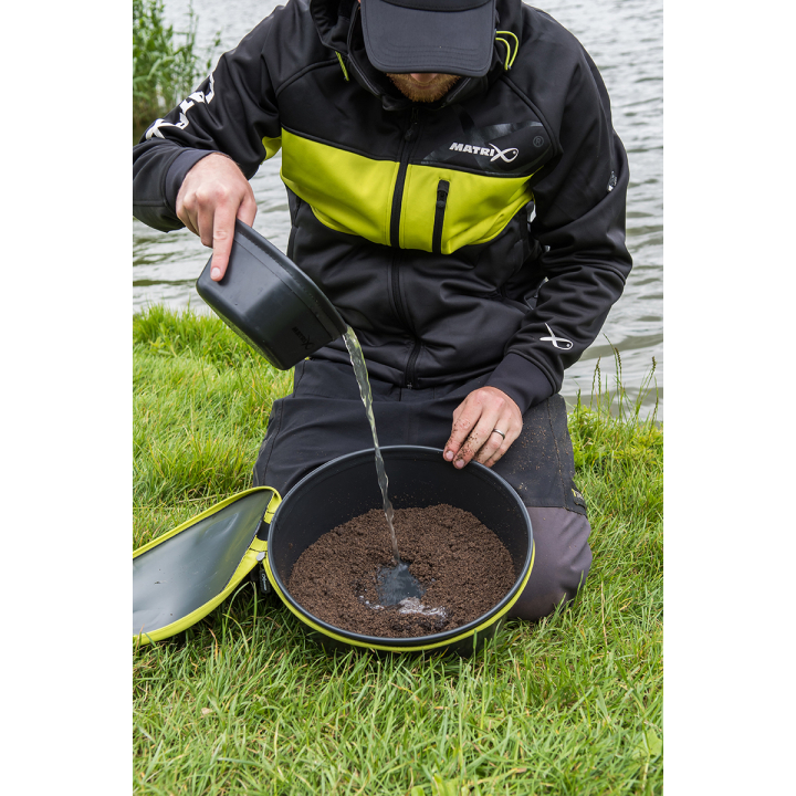 Matrix Moulded EVA Bowl With Lid