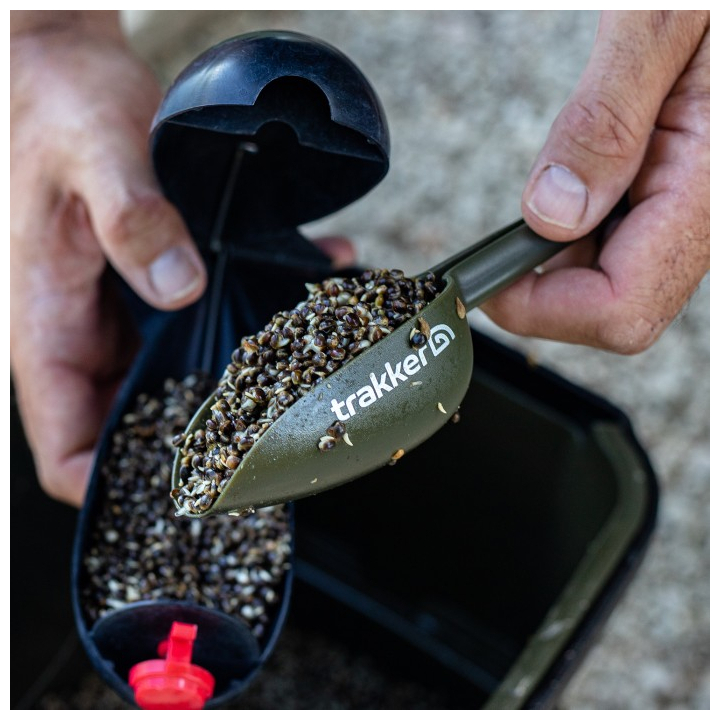 Trakker Bait Scoop Set