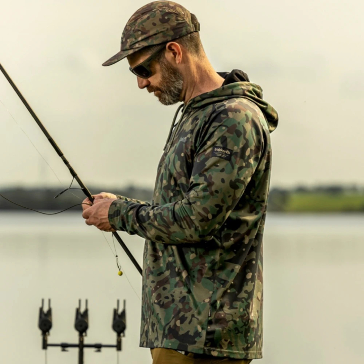 Trakker Camo UV Hooded Shirt