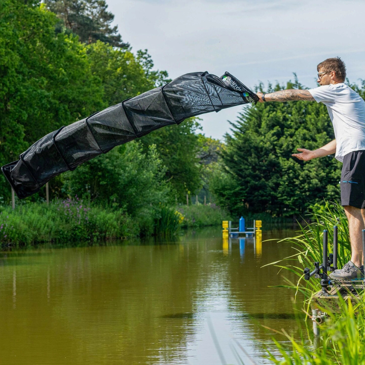 Preston Innovations Triple Carp Keepnet Pack 2.5m